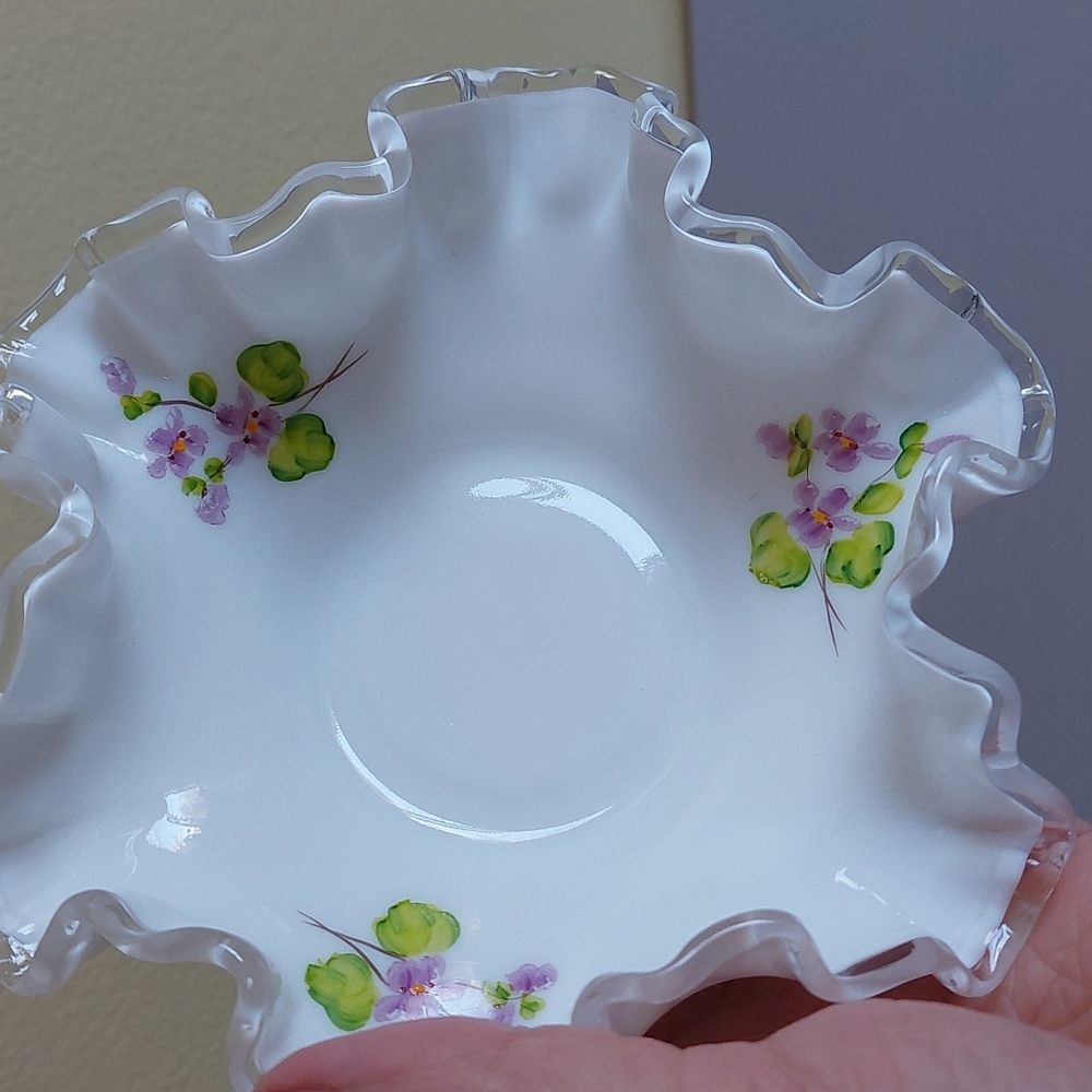 Fenton Ruffled Dish - Picture 6 of 6